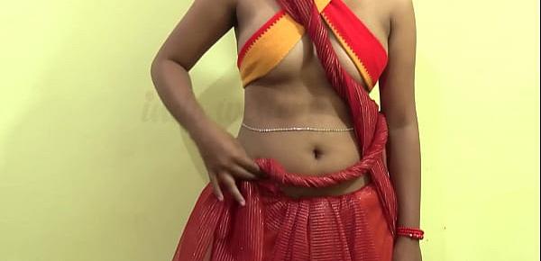  Retro Style Saree Wearing Just For Fashion Show